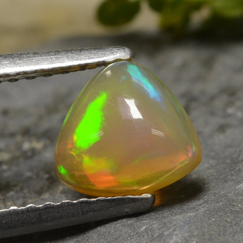 Opale 6,9 x 6,6mm multicolore Trillion taglio cabochon dall'Etiopia, peso di 0,83 ct, gemma naturale non trattati in purezza Transparent, 1 pezzo Opale - Colore: Multicolore, durezza Mohs di 5,5 - 6,5, Pietra zodiacale Bilancia, Photo A