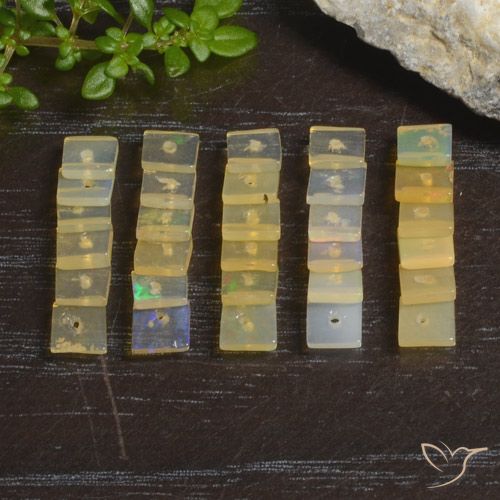 3.35ctw Natural Multicolor Opal, Square, Transparent