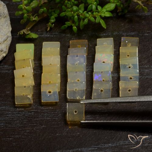 5.75ctw Natural Multicolor Opal, Square, Transparent