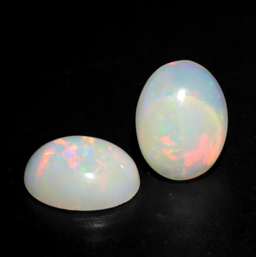 Multicolore Opale Gem - 1.2ct Ovale cabochon (ID: 540940)