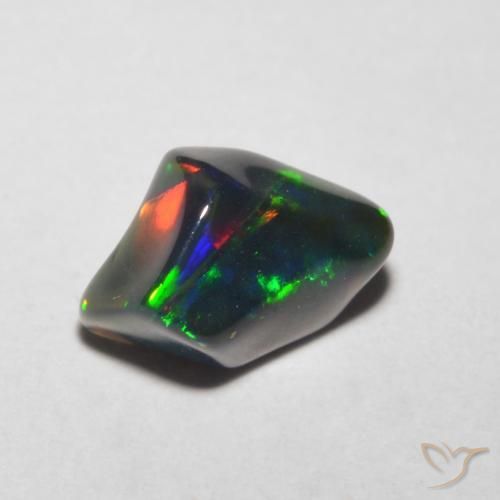 Opale Multicolore fancy cabochon 8,9x6,2 mm d'Éthiopie, poids de 0,87 ct, pierre gemme naturelle Fumé de pureté Translucide, 1 pièce d'opale , couleur : Multicolore, dureté de Mohs de 5.5 à 6.5, Pierre de Cupidon, Photo A