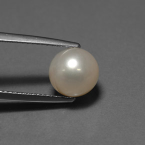 4.76 ct Cream Pearl Gemstone, Pearl Gem in Spherical Shape for Sale.