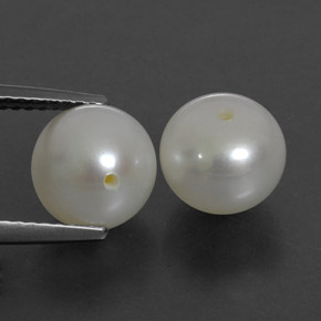 6.98 ct Cream Pearl Stone, Natural Pearl in Half-Drilled Sphere Shape for Sale