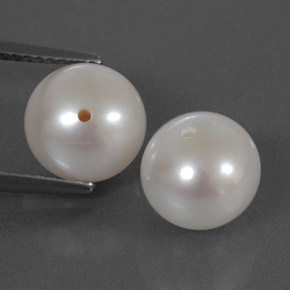 7.90 ct Cream Pearl Gemstone, Pearl Gem in Half-Drilled Sphere Shape for Sale.