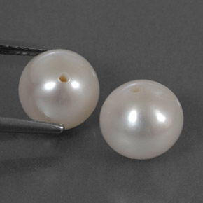 7.14 ct White Pearl Gemstone, Pearl Gem in Half-Drilled Sphere Shape for Sale.