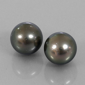 17.28 ct Silver Pearl Stone, Natural Pearl in Spherical Shape for Sale
