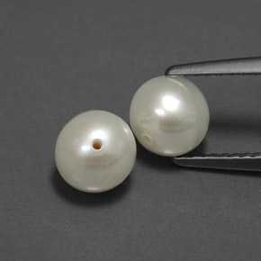 2.93 ct Cream Pearl Gemstone, Pearl Gem in Drilled Sphere Shape for Sale.