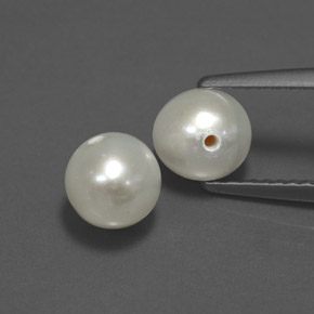 2.91 ct Cream Pearl Gemstone, Pearl Gem in Drilled Sphere Shape for Sale.