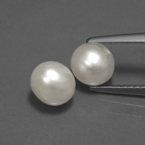 2.77 ct Cream Pearl Gemstone, Pearl Gem in Drilled Sphere Shape for Sale.