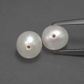 3.05 ct Cream Pearl Gemstone, Pearl Gem in Drilled Sphere Shape for Sale.