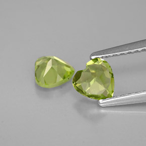 Peridot Gemstone in 5 x 5 mm (calibrated) Size for Sale, Peridot Stone in Lively Green Color