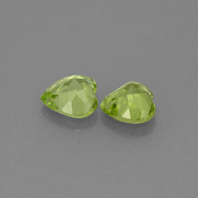 Peridot Gemstone in 5 x 5 mm (calibrated) Size for Sale, Peridot Stone in Lively Green Color