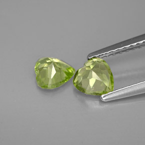 Peridot Gemstone in 5 x 5 mm (calibrated) Size for Sale, Peridot Stone in Lively Green Color