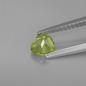 Peridot Gemstone in 5 x 5 mm (calibrated) Size for Sale, Peridot Stone in Lively Green Color