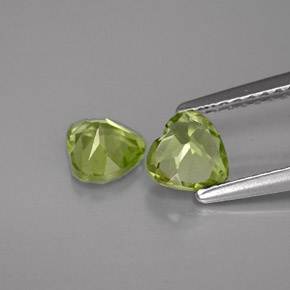 Peridot Gemstone in 5 x 5 mm (calibrated) Size for Sale, Peridot Stone in Lively Green Color