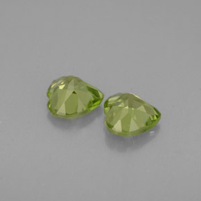 Peridot Gemstone in 5 x 5 mm (calibrated) Size for Sale, Peridot Stone in Lively Green Color