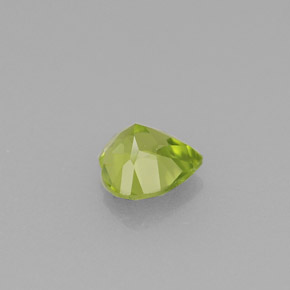 Peridot Gemstone in 5 x 5 mm (calibrated) Size for Sale, Peridot Stone in Lively Green Color