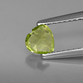 Peridot Gemstone in 5 x 5 mm (calibrated) Size for Sale, Peridot Stone in Lively Green Color