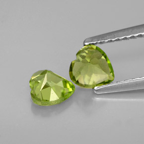 Peridot Gemstone in 5 x 5 mm (calibrated) Size for Sale, Peridot Stone in Lively Green Color