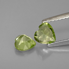 Peridot Gemstone in 5 x 5 mm (calibrated) Size for Sale, Peridot Stone in Lively Green Color