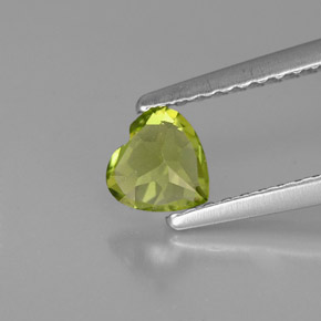 Peridot Gemstone in 5 x 5 mm (calibrated) Size for Sale, Peridot Stone in Lively Green Color