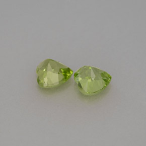 Peridot Gemstone in 5 x 5 mm (calibrated) Size for Sale, Peridot Stone in Lively Green Color