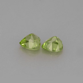 Peridot Gemstone in 5 x 5 mm (calibrated) Size for Sale, Peridot Stone in Lively Green Color