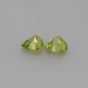 Peridot Gemstone in 5 x 5 mm (calibrated) Size for Sale, Peridot Stone in Lively Green Color