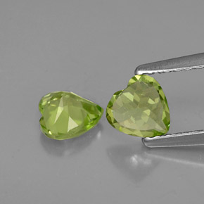 Peridot Gemstone in 5 x 5 mm (calibrated) Size for Sale, Peridot Stone in Lively Green Color