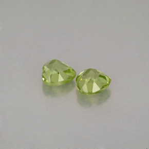 Peridot Gemstone in 5 x 5 mm (calibrated) Size for Sale, Peridot Stone in Lively Green Color