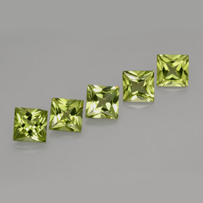 3.25 ct Green Peridot Stone, Natural Peridot in Princess-Cut Shape for Sale