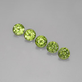 4.55 ct Green Peridot Gemstone, Peridot Gem in Round Facet Shape for Sale.