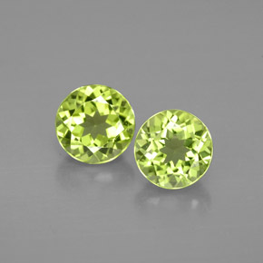 1.67 ct Green Peridot Gemstone, Peridot Gem in Round Facet Shape for Sale.
