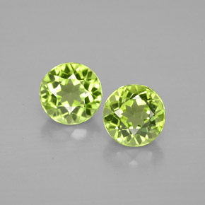1.61 ct Green Peridot Gemstone, Peridot Gem in Round Facet Shape for Sale.