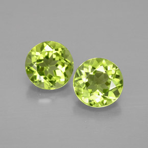 1.70 ct Green Peridot Gemstone, Peridot Gem in Round Facet Shape for Sale.