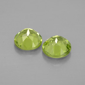 Peridot Gemstone in 5.7 mm Size for Sale, Peridot Stone in Lively Green Color