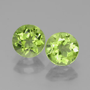 1.49 ct Green Peridot Gemstone, Peridot Gem in Round Facet Shape for Sale.
