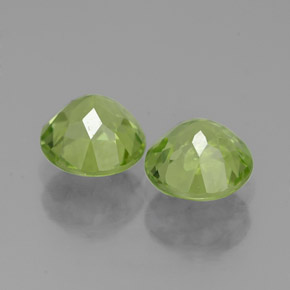 Peridot Gemstone in 5.5 mm Size for Sale, Peridot Stone in Lively Green Color