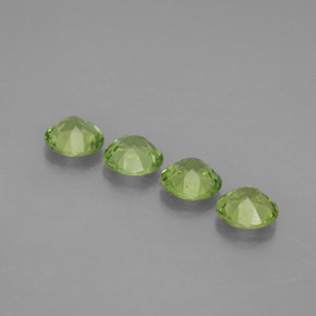Peridot Gemstone in 6 mm (calibrated) Size for Sale, Peridot Stone in Lively Green Color