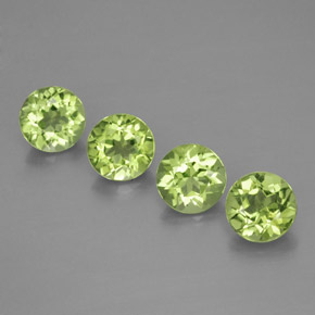 3.26 ct Green Peridot Gemstone, Peridot Gem in Round Facet Shape for Sale.