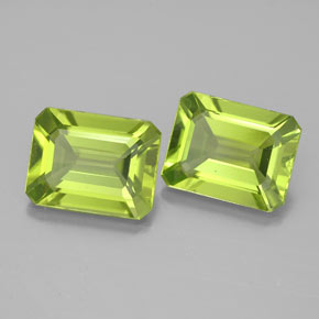 4.89 ct Green Peridot Gemstone, Peridot Gem in Octagon Facet Shape for Sale.
