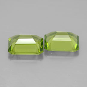 Peridot Gemstone in 9 x 7 mm (calibrated) Size for Sale, Peridot Stone in Lively Green Color