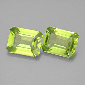 4.56 ct Green Peridot Gemstone, Peridot Gem in Octagon Facet Shape for Sale.