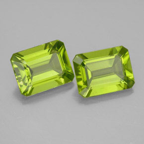 4.73 ct Green Peridot Stone, Natural Peridot in Octagon Facet Shape for Sale