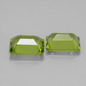 Peridot Gemstone in 9 x 7 mm (calibrated) Size for Sale, Peridot Stone in Lively Green Color