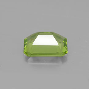 Peridot Gemstone in 8.5 x 6.5 mm Size for Sale, Peridot Stone in Lively Green Color