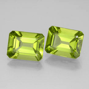 4.93 ct Green Peridot Stone, Natural Peridot in Octagon Facet Shape for Sale