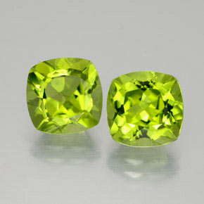 5.37 ct Green Peridot Gemstone, Peridot Gem in Cushion-Cut Shape for Sale.