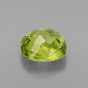 Peridot Gemstone in 8 x 8 mm Size for Sale, Peridot Stone in Lively Green Color