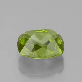 Peridot Gemstone in 8.7 x 6.8 mm Size for Sale, Peridot Stone in Lively Green Color